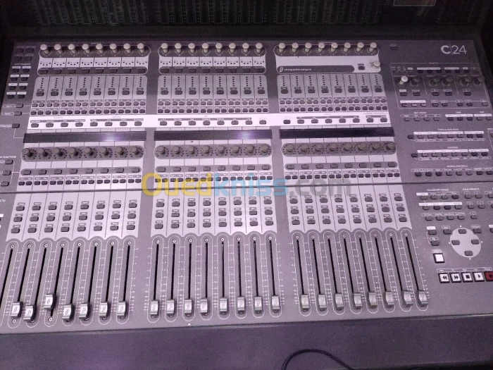 I mac  +Système protools 12 avec clé perpétuel+ carte de son hdx + HD io + table protools c 24