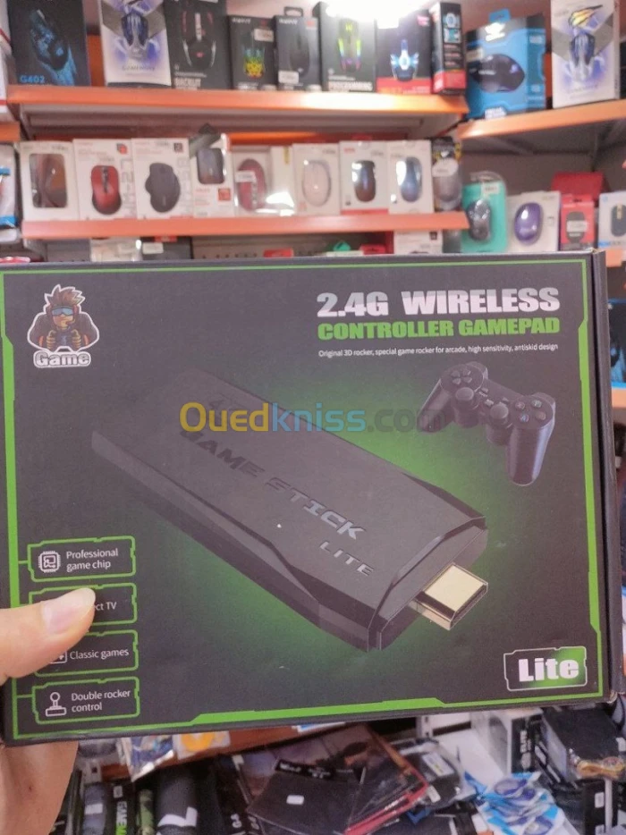 CONSOLE JEUX 2.4G WIRELESS CONTROLLER GAMEPAD STICK 4K