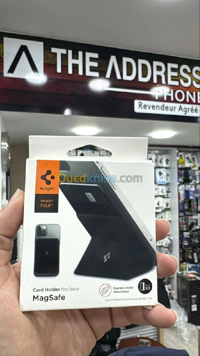 Porte Carte Avec Stand Spigen