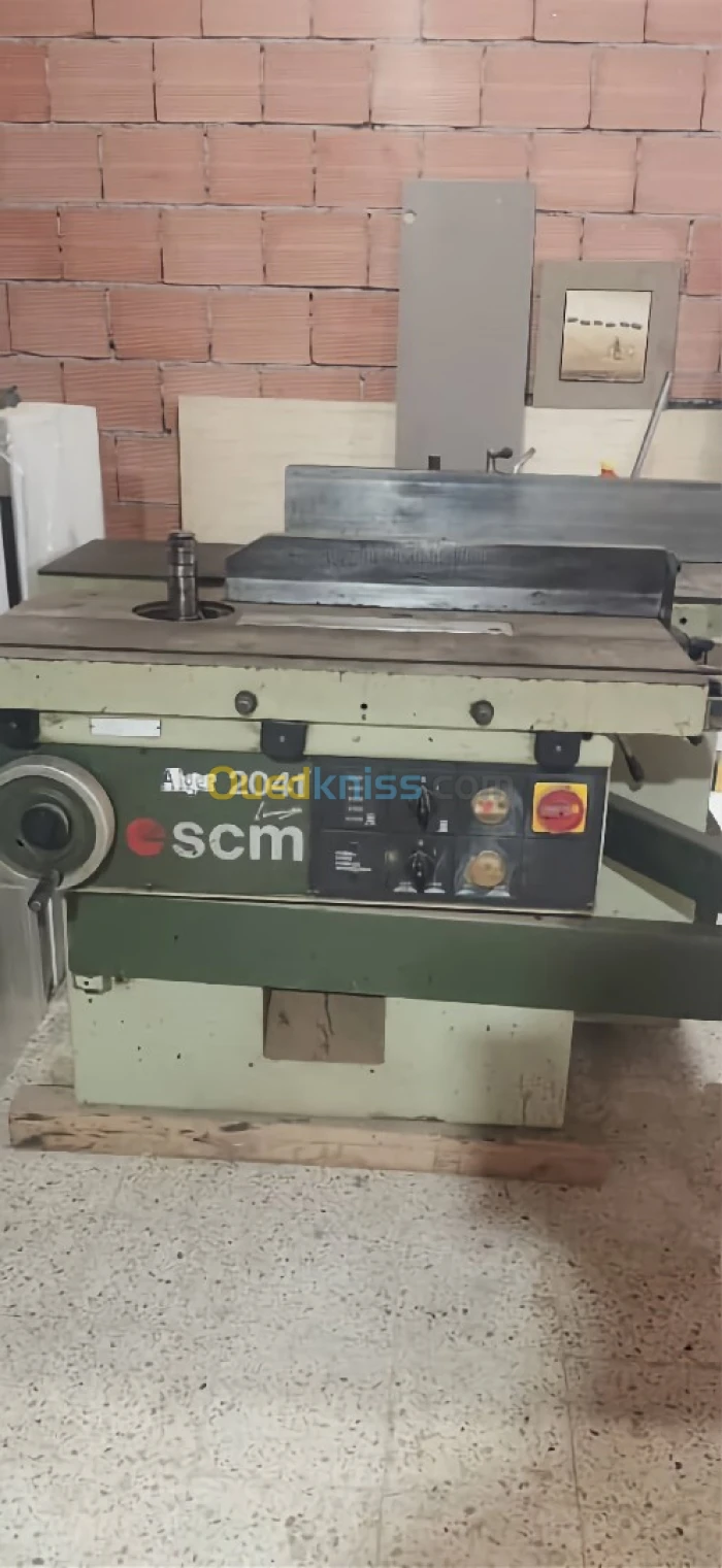 [URGENT] Machine bois SCM 2041 5 fonctions - 380V Triphasé - 1994