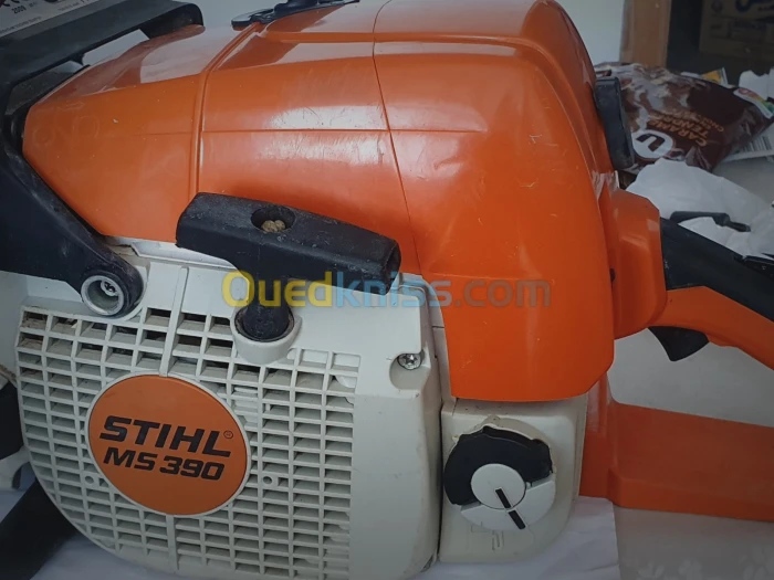 TRANCENEUSE STIHL MS 390