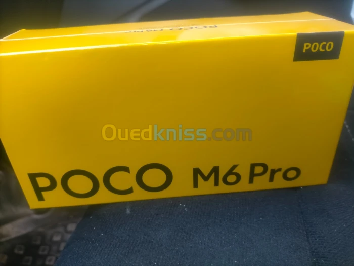 Poco M6 pro 8/256 cacheté Bleue