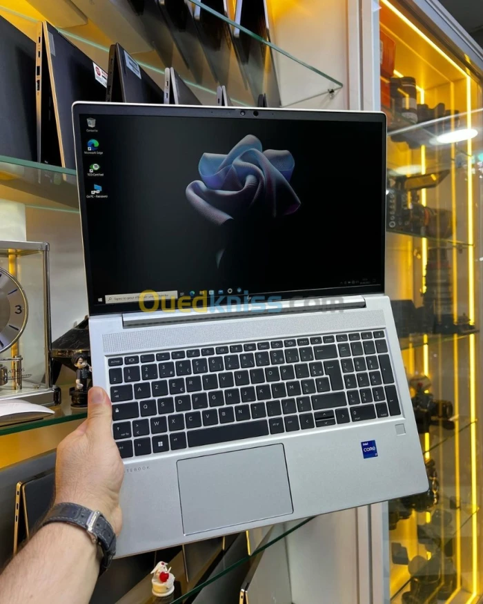 HP EliteBook 650 G9 i7-12eme 16GB/512GB, Carte Graphique Nvidia GeForce MX570 A 2GB GDDR6