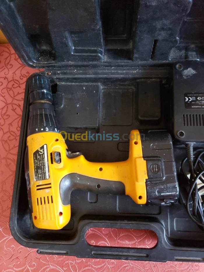 visseuse JCB original 18v