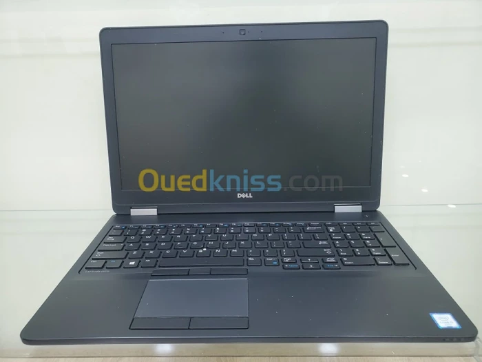 DELL Latitude 5570, i7 6eme generation, 8gb RAM / 256 SSD / 15.6 pouce / Double carte graphique