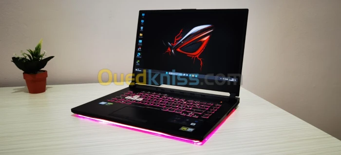 ROG STRIX 3 i7-9750H GTX 1660Ti 8/512 SSD 15'6 " 120HZ