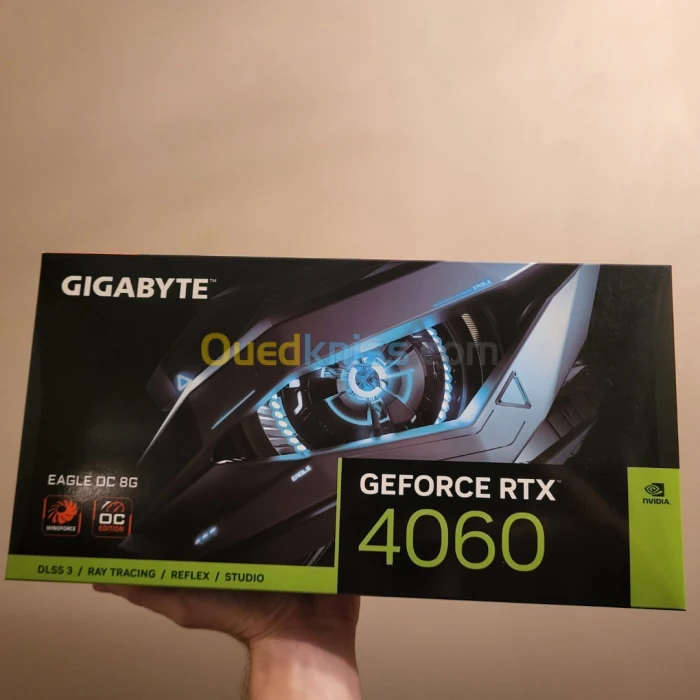 Gigabyte GeForce RTX 4060 EAGLE OC 8GB GDDR6 DLSS3 jamais utilisé