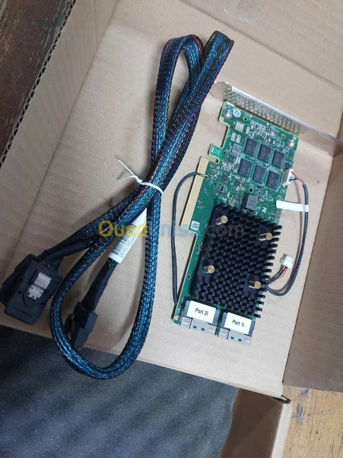 Controleur HPE MR416i-p Gen10 Plus x16 voies 4 Go de mémoire cache NVMe/SAS 12G