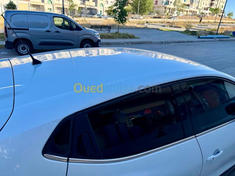 Renault Clio 4 2019 Limited 6