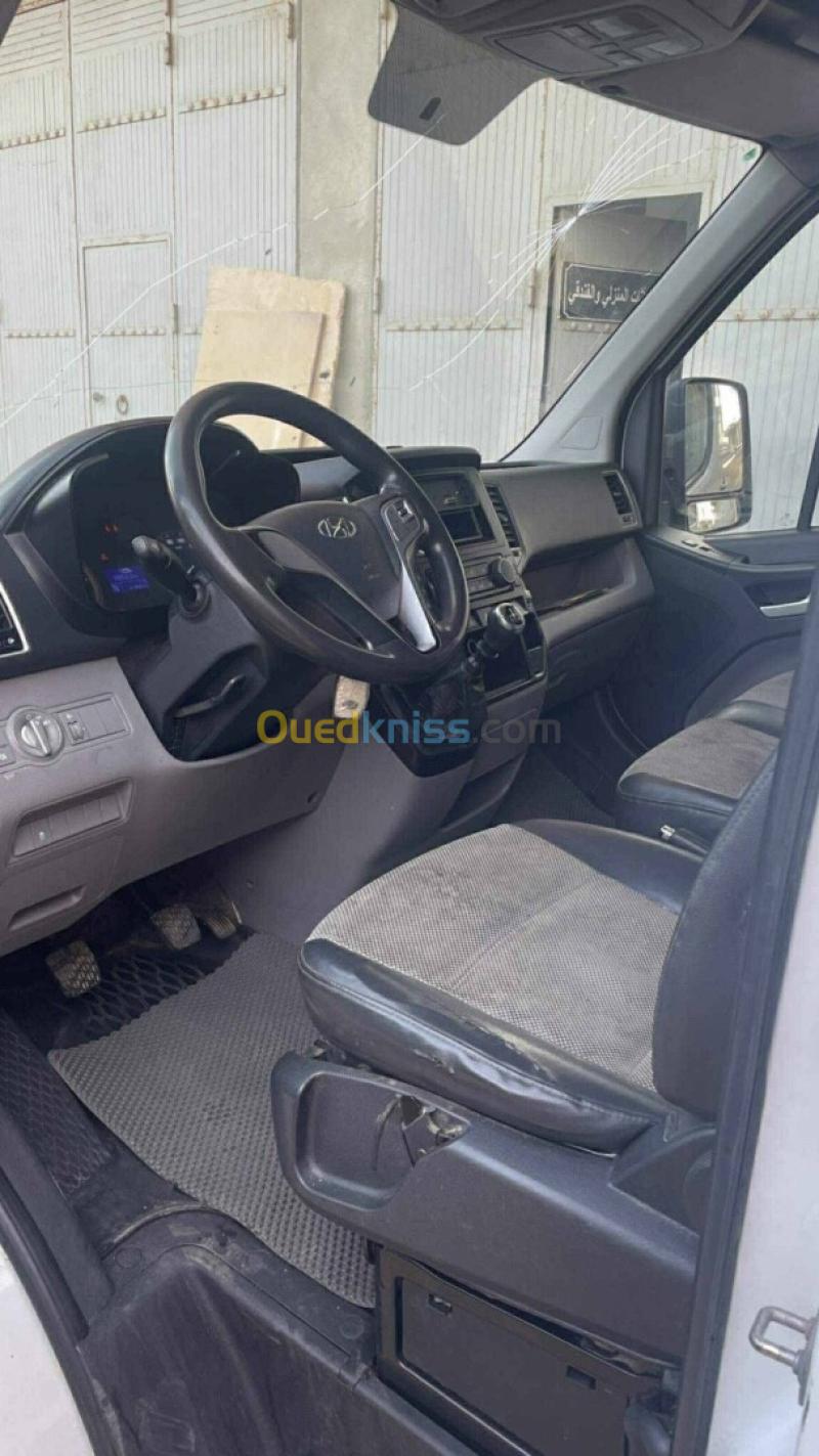 Hyundai H350 2017 8