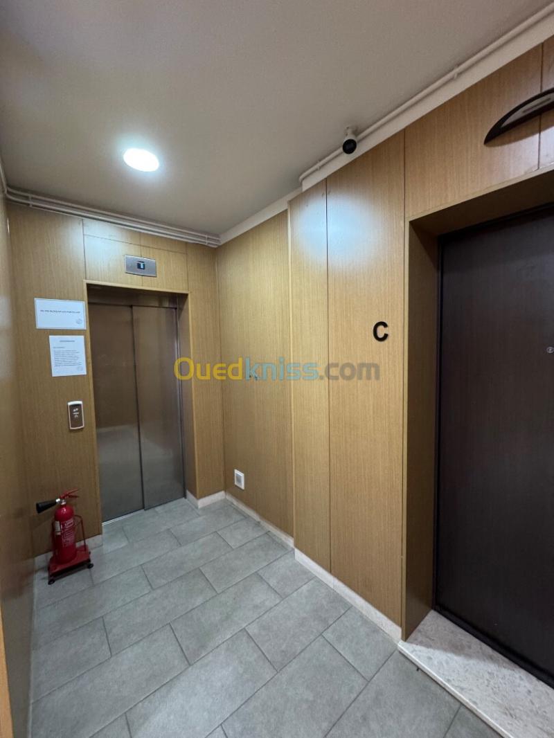 Location Appartement F5 Alger Hydra 34