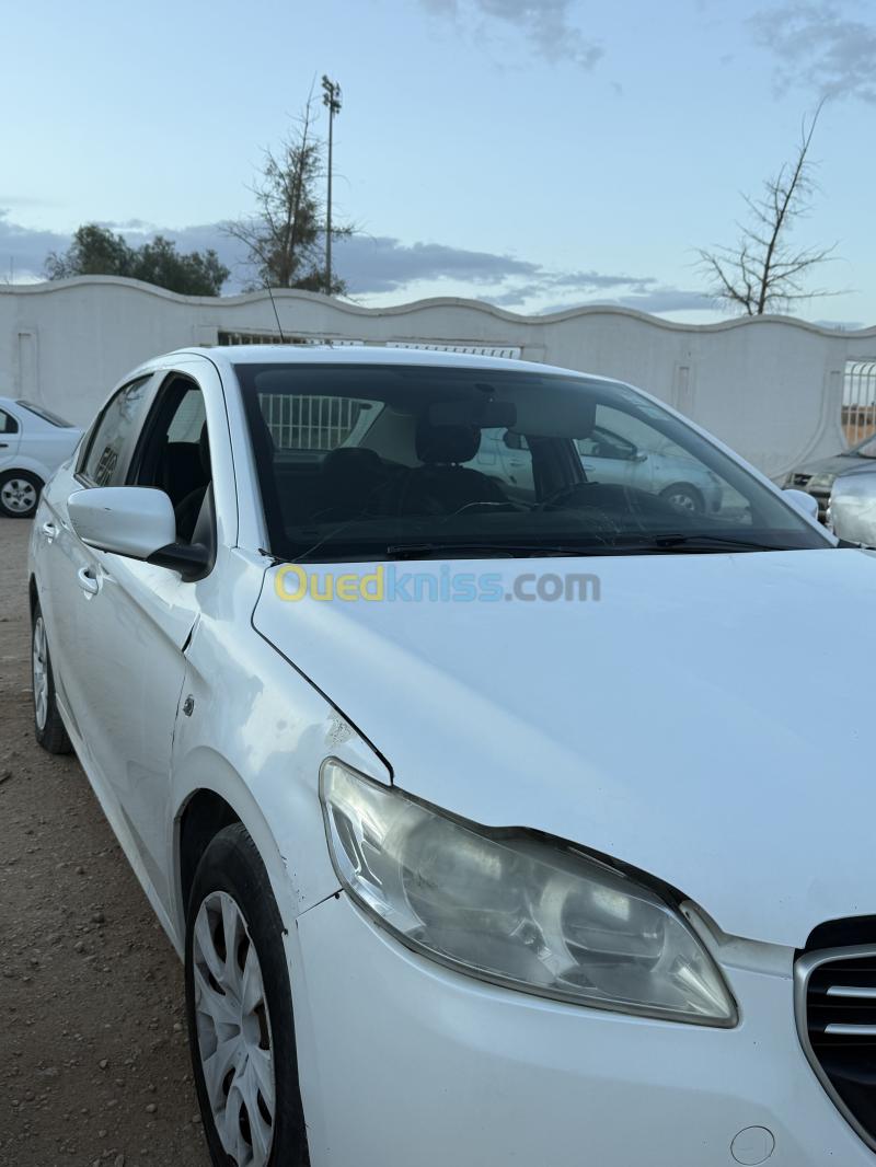 Peugeot 301 2013 Access 4
