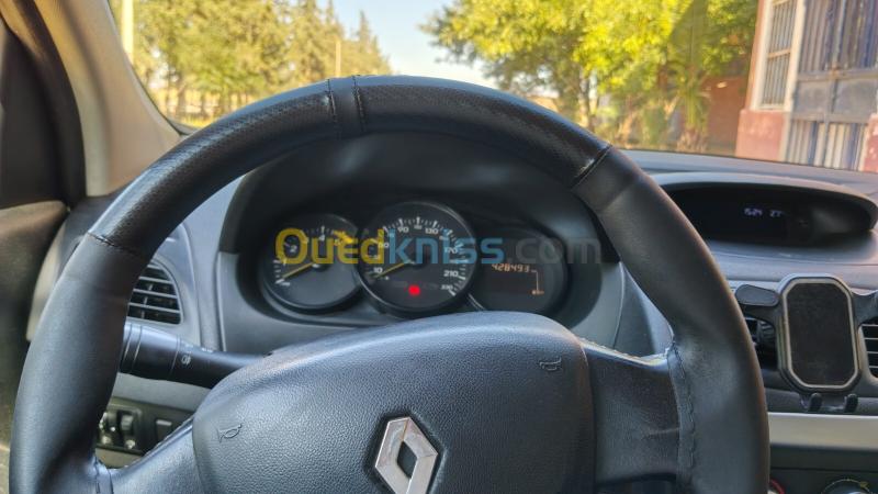 Renault Fluence 2012 Expression 7