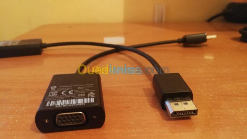 Adaptateur Display Port (DP) = VGA/DVI 12