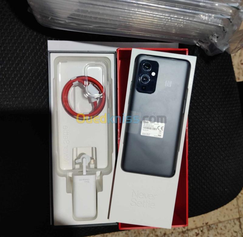  OnePlus 9 5G - 128 GB ROM - 8GB RAM - 2 puce