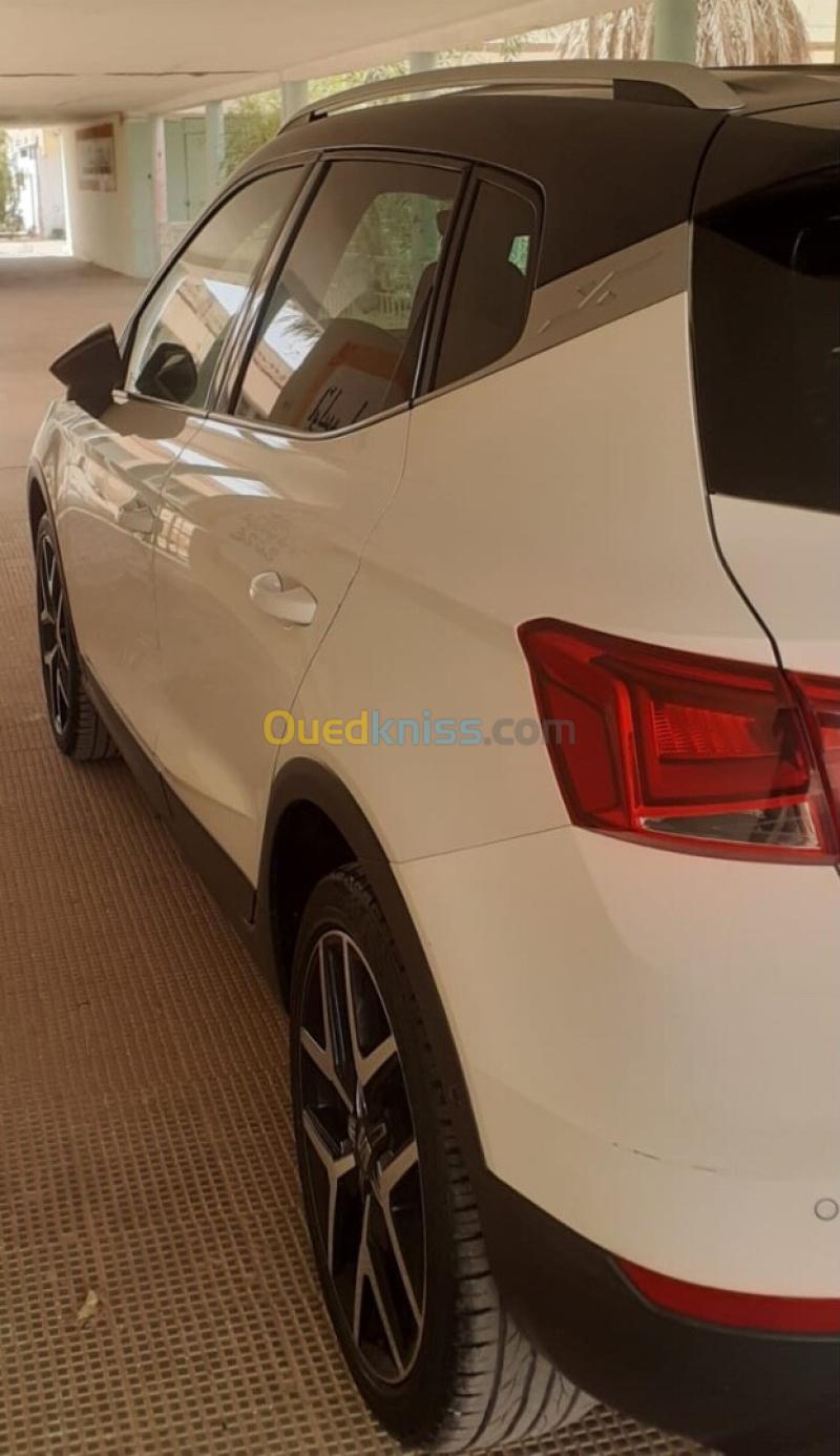 Seat ARONA 2018 FR 5