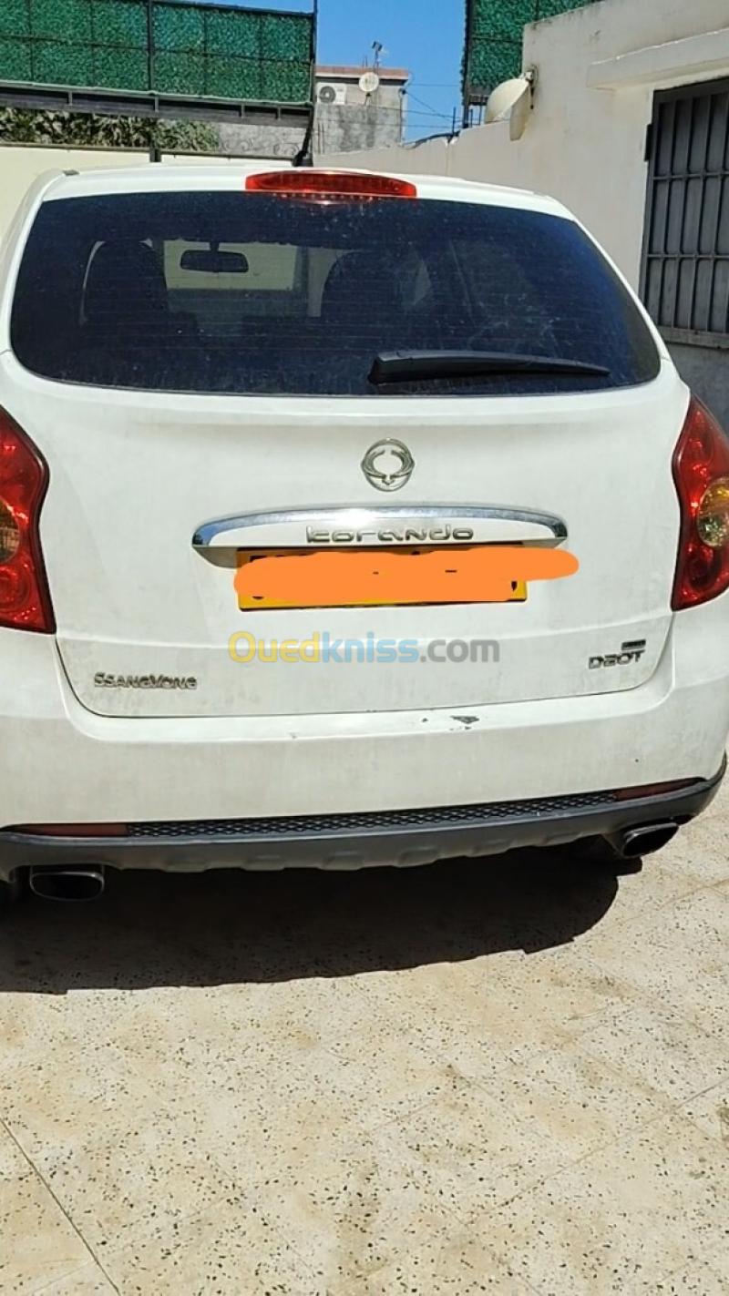 SsangYong Korando 2015 2.0 4