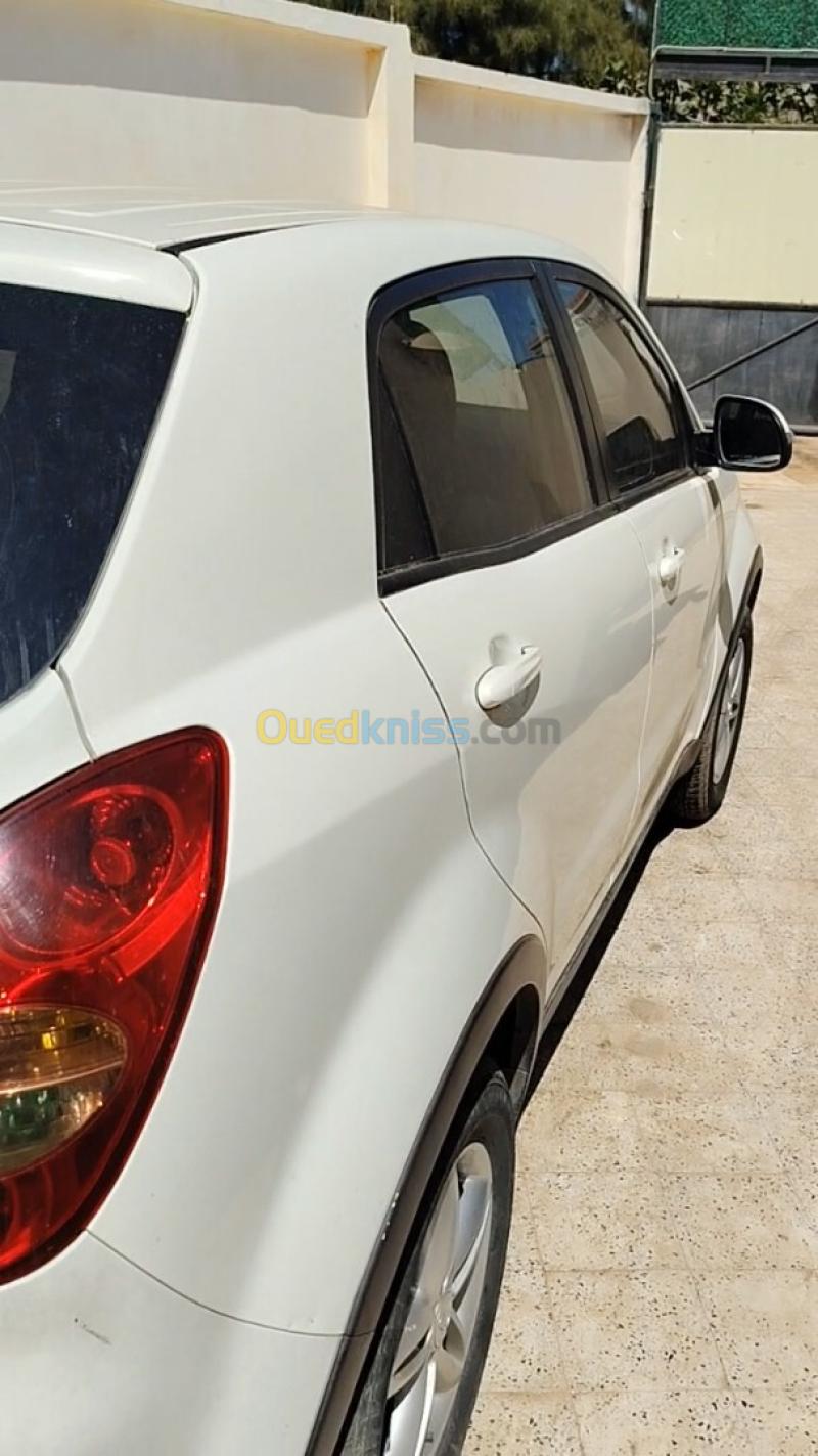 SsangYong Korando 2015 2.0 12