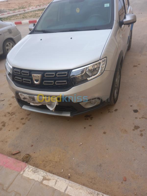 Dacia Sandero 2018 Stepway Tebessa Algerie Tarif Et Prix Ouedkniss Com