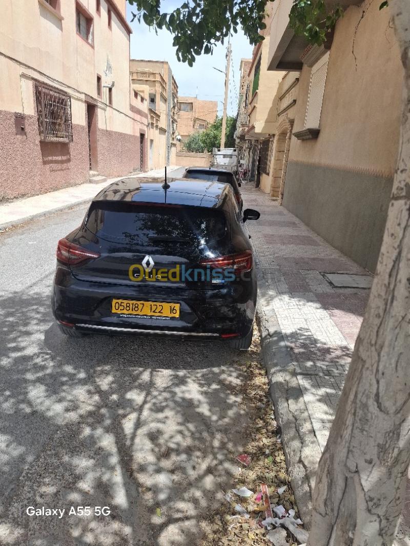 Renault Clio 5 2022 E tech hybride