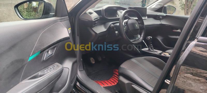 Peugeot 208 2022 Allure 15