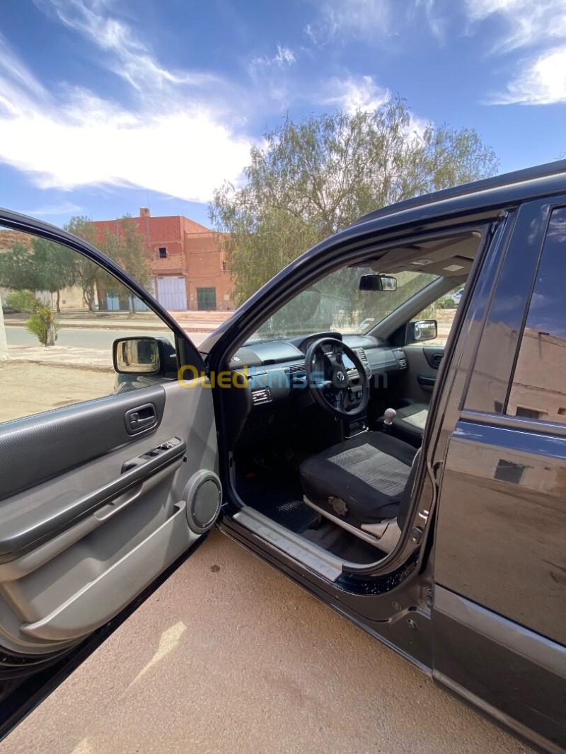 Nissan X Trail 2010 X Trail 9