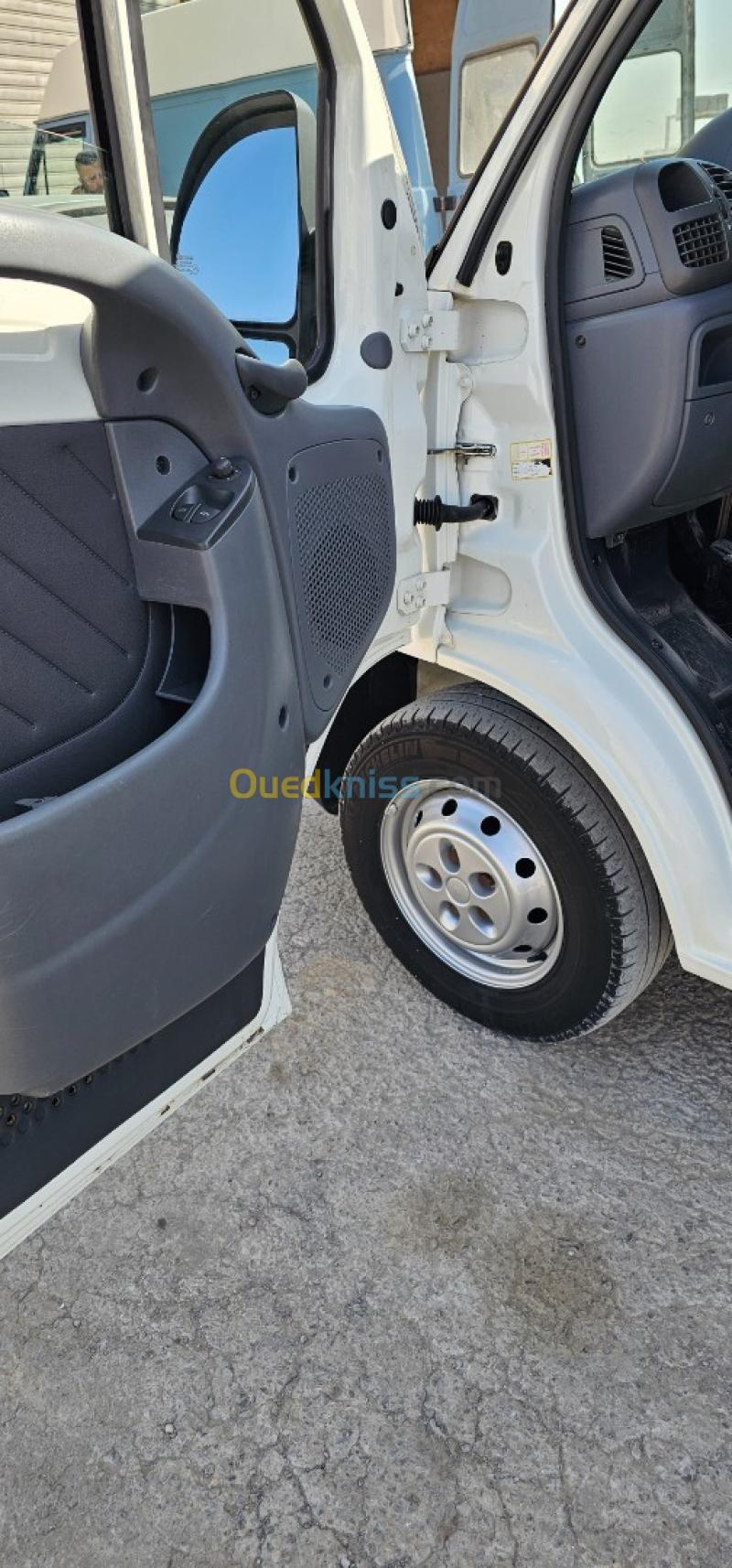 بيجو بكسور HDI 2006 16