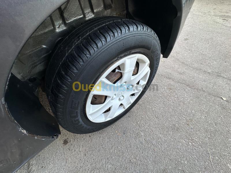 Peugeot 206 Plus 2012 206 Plus 16