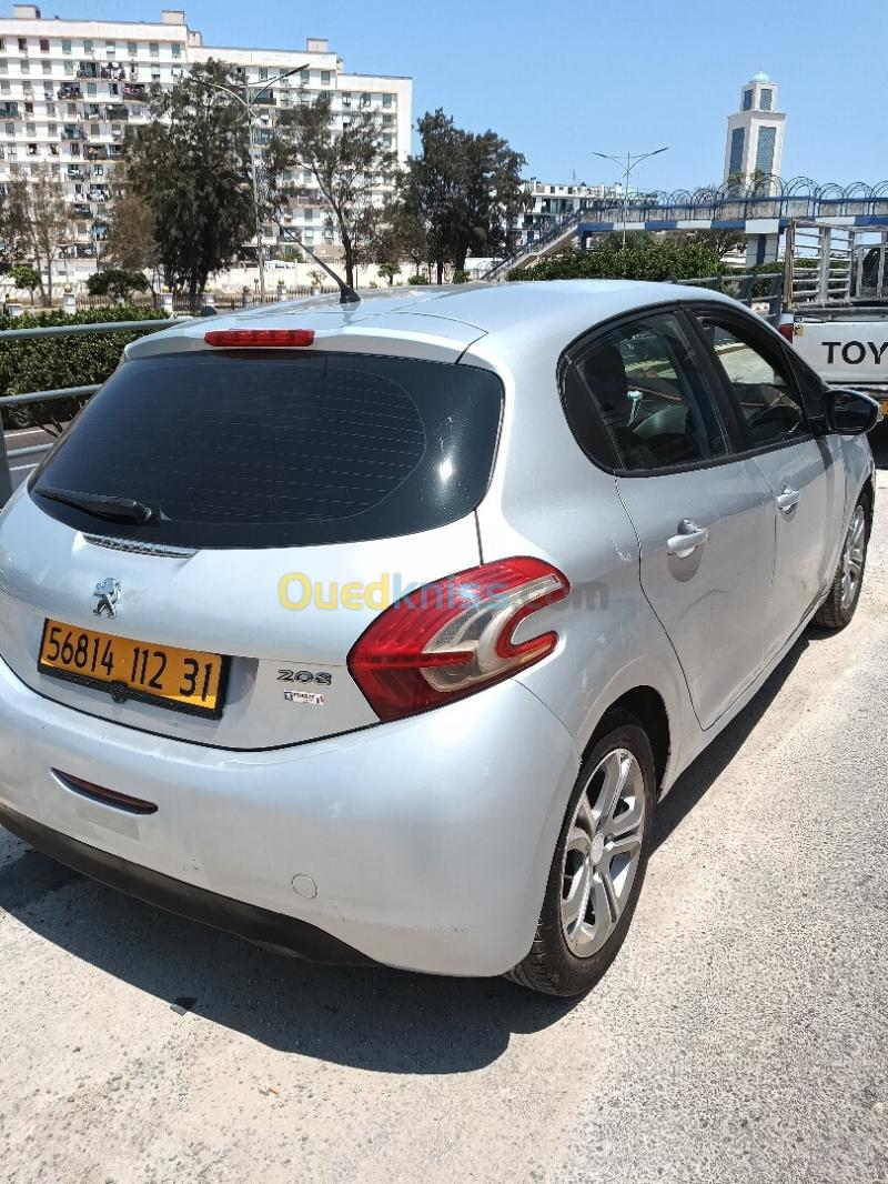 Peugeot 208 2012 Allure 5