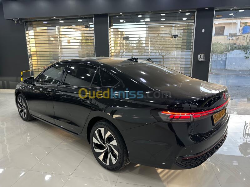 Volkswagen Passat 2025 Pro 5