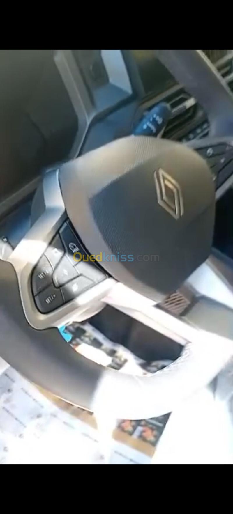 Renault Duster 2025 Techno 4