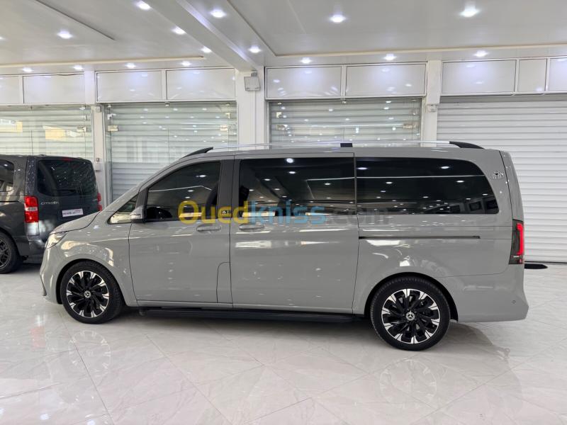 Mercedes Classe V 2025 Maybach 8