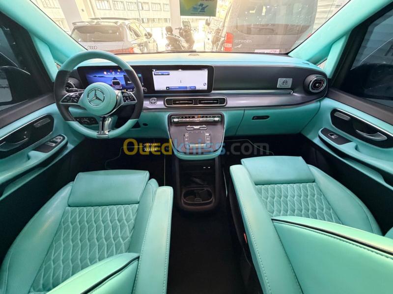 Mercedes Classe V 2025 Maybach 11
