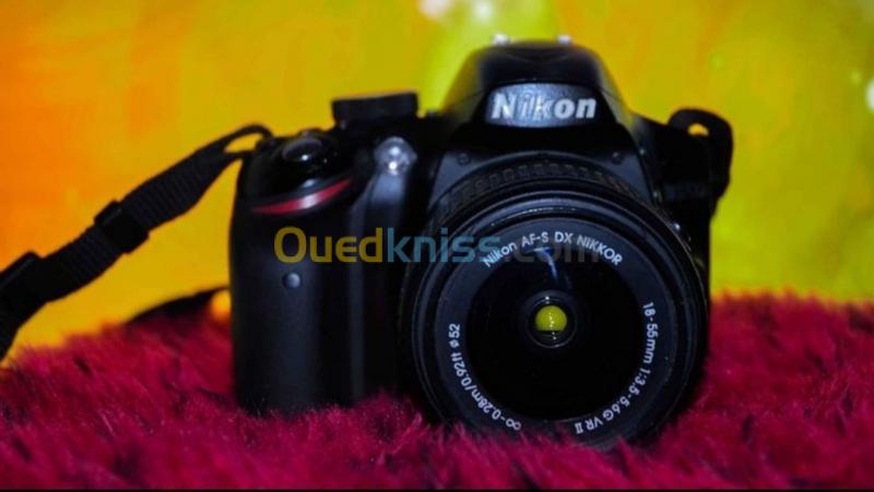  Nikon d3400 + Objectif 18-55mm vr + chargeur , batterie et carte mémoire 