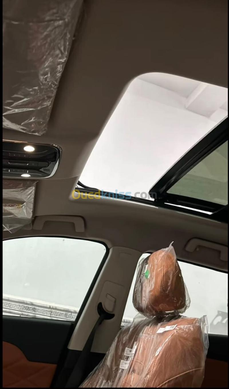 Jetour  X70 PLUS 2026 Luxury Edition 7 places  9