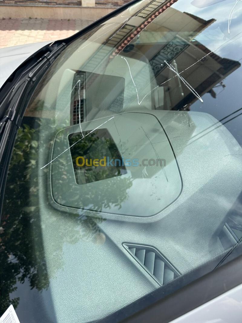 Volkswagen Golf 8 2025 R Black Edition  2