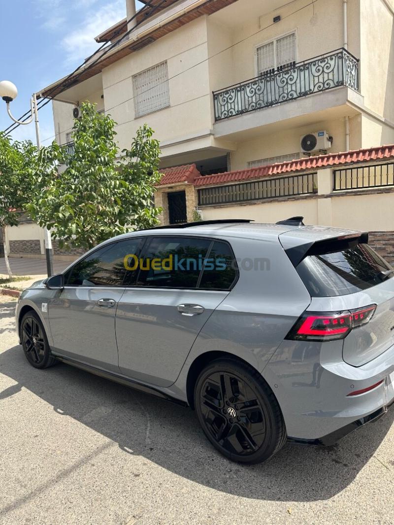Volkswagen Golf 8 2025 R Black Edition  6