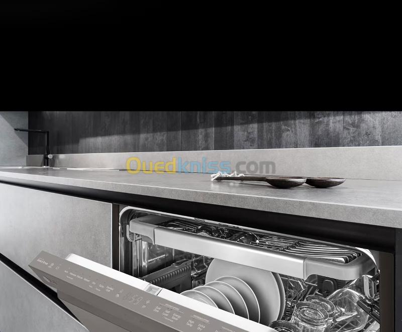 Lave-vaisselle LG DFC335HM Inverter | 14 couverts | Silver | Porte Auto-ouverte 3