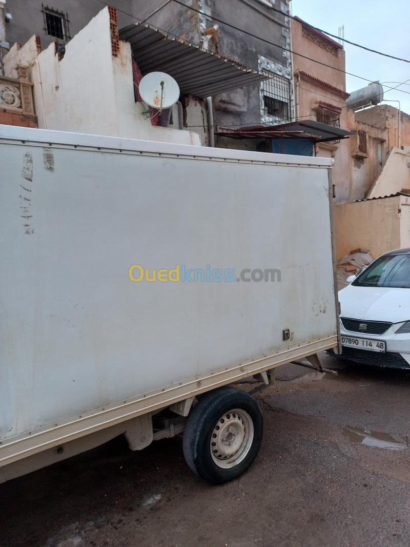DFSK Mini Frigo 2012 2m50