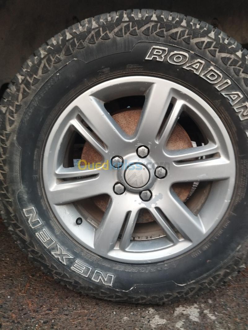 Volkswagen Amarok 2011  11