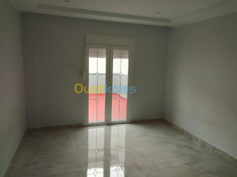 Location Appartement Niveau de villa F5 Alger Sidi moussa 3