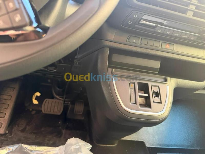 Citroen Jumpy 2026 Combi 9 places 10