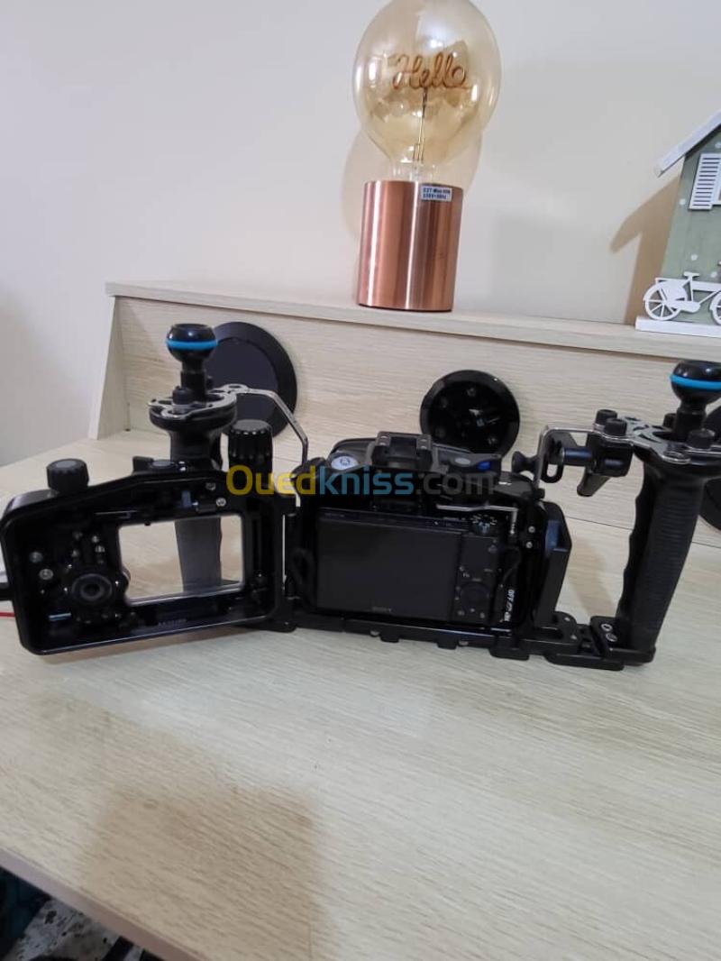Caisson Sous-marin étanche Nauticam RX100 VII / 7 pack pro + Sony RX100 VII vidéos UHD 4K 30/24 50
