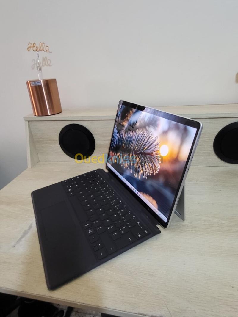 MICROSOFT SURFACE Pro 8 TACTILE - INTEL 11EME GEN i5-1145G7 - 16GB RAM - 256GB SSD - QHD 2880 x 1920 10