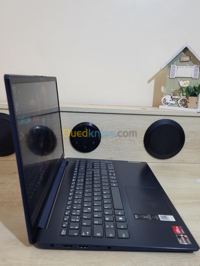 Lenovo IdeaPad 1 15.6'' FHD | RYZEN 7 5700U | 16GB RAM | 512GB NVMe SSD | AMD RADEON GRAPHICS 2GB 17