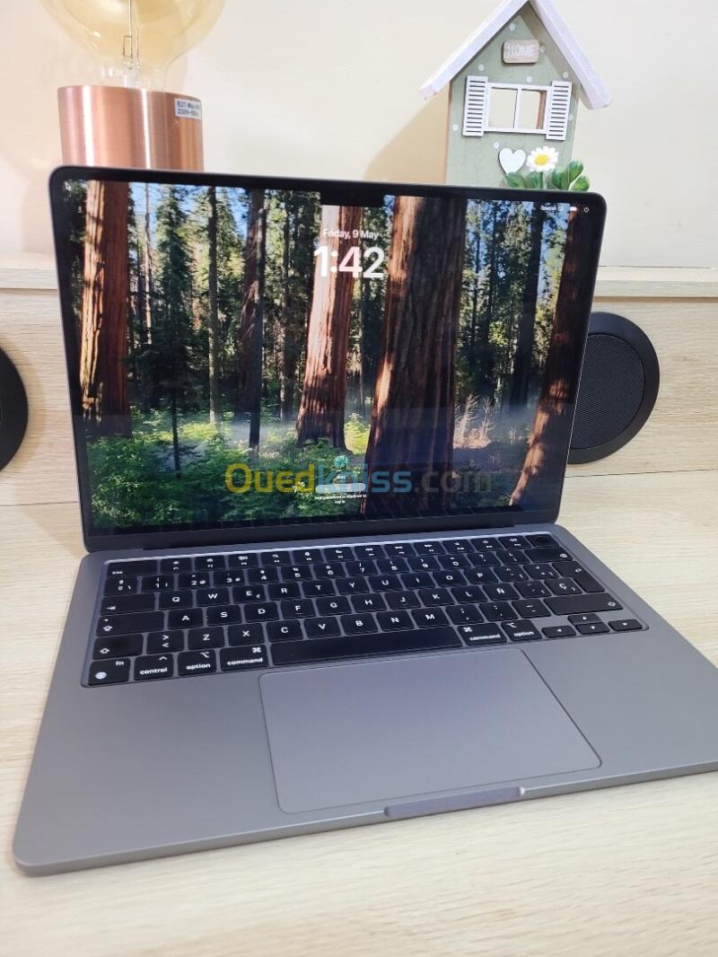 MacBook Air M2 2023 | PUCE M2 8 CPU | GPU 10 COEURS | 8GB RAM | 256GB SSD | CYCLES 61 21