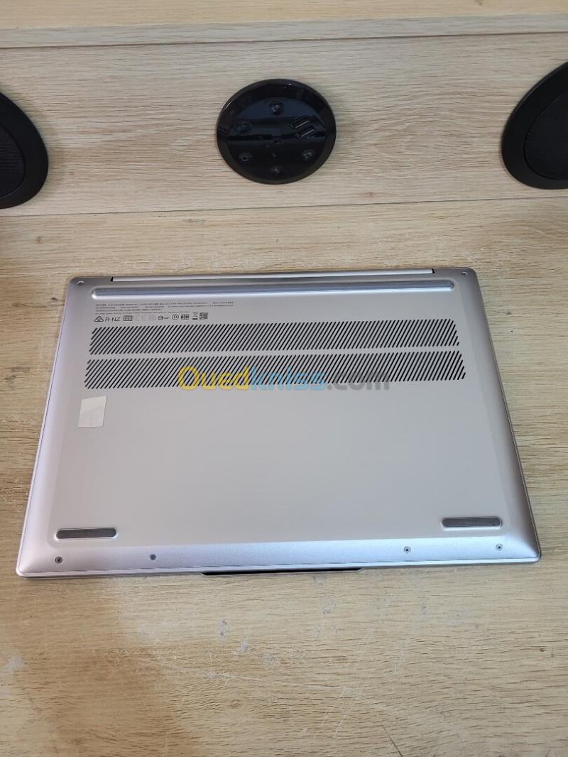 IDEAPAD Slim 5 14" OLED | Snapdragon X Plus X1P42100 - Oryon | 16GB RAM | 512GB NVMe SSD | Qualcomm Adreno x1-45 GPU 29
