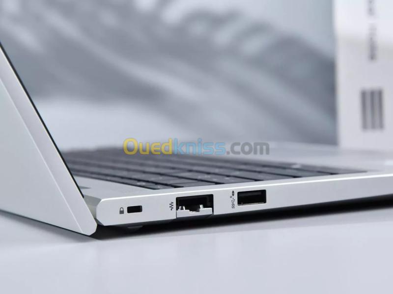 HP EliteBook 835 G8 FHD 13.3'' AMD RYZEN 5 PRO 5650U - 16GB RAM - 256GB SSD - AMD Radeon Graphics 14