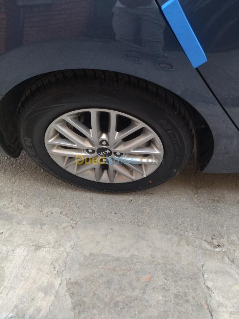 Kia Rio 2020 LX 8