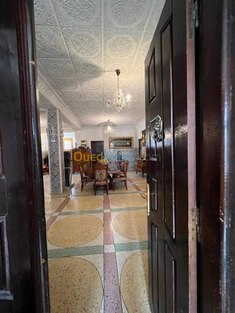 Location Appartement Niveau de villa F5 Oran Oran 5